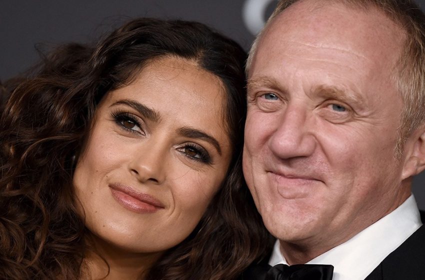  “Beautiful family: Salma Hayek posts photo with husband and children from previous marriage