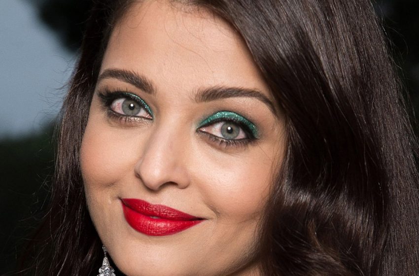  A plump Aishwarya Rai appeared in a bizarre cocoon at the Cannes Film Festival