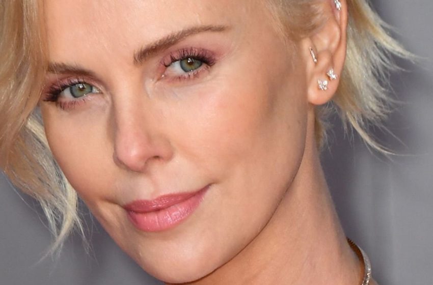  “Charlize is beautiful, but the outfit is strange!” Theron in Rome stunned bloggers
