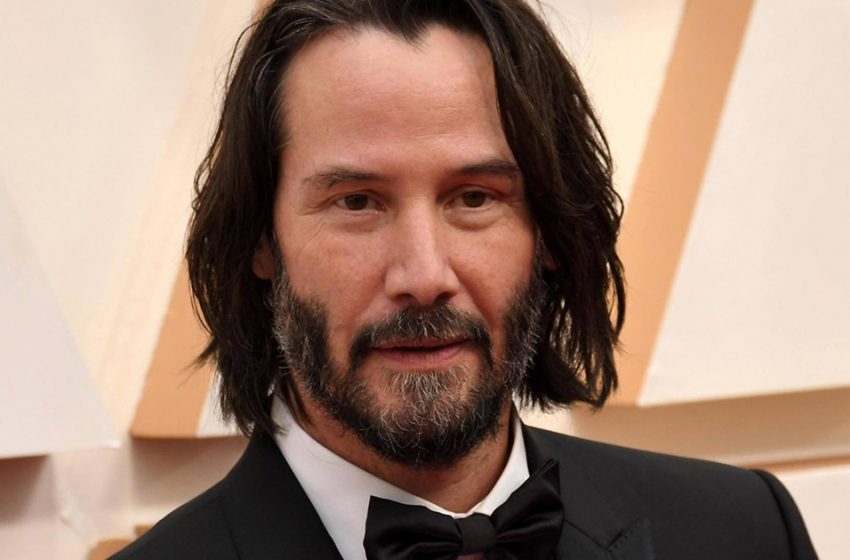  “Reeves, 58, is getting married for the first time.” Paparazzi showed not glamorous and gray-haired bride of Keanu