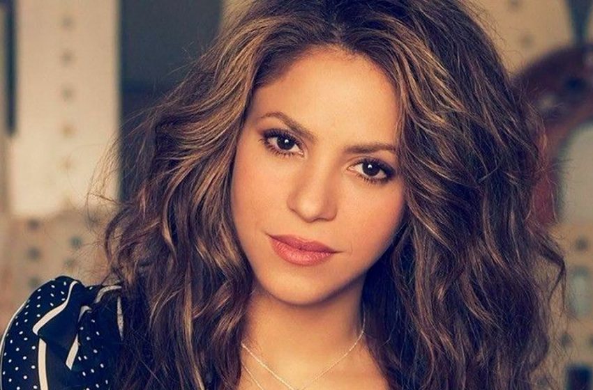  “Your smile is my weakness”: Shakira touched the net with rare footage of her parents
