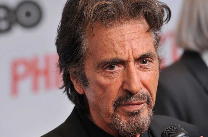  Pregnant girlfriend left at home: Al Pacino spotted with ex-lover