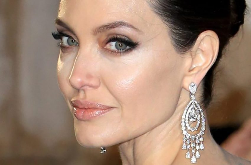  Lips have disappeared: Fans don’t recognise Angelina Jolie in new photos