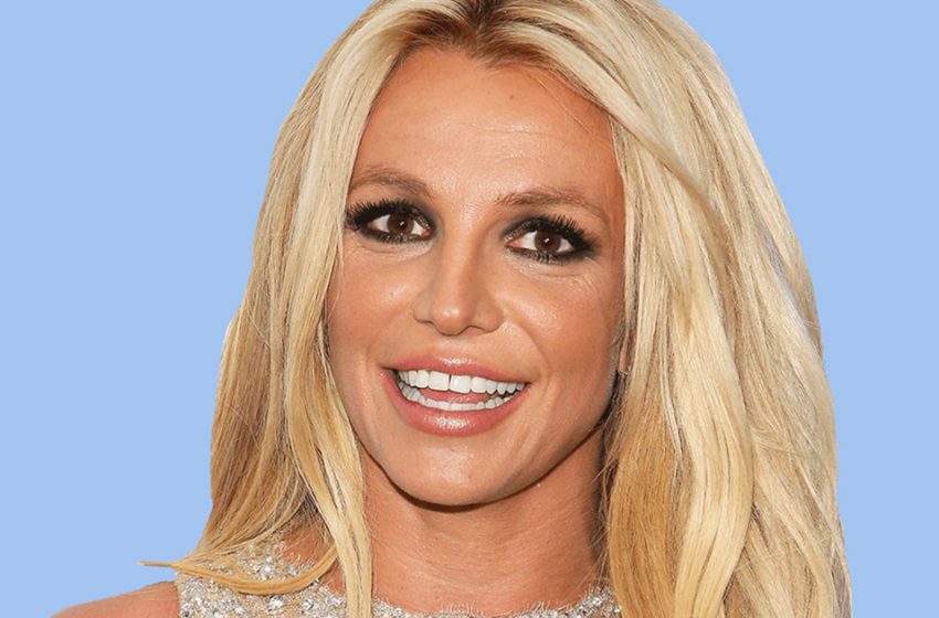  Wow, what a handsome boy! Spears’ fans discussed the photo of her grown-up son