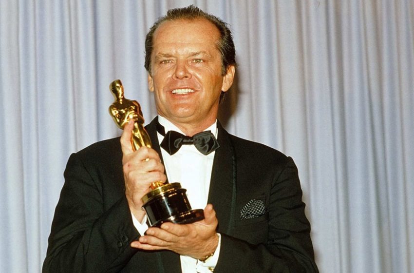  Hastalık Kendini Göstermeye Başladı : Jack Nicholson’ın demans hastalığıyla mücadele ettiği bir fotoğraf internete düştü