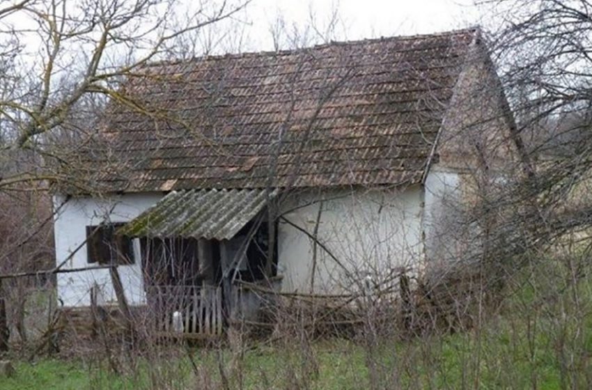  Genç çiftin daire için yeterli parası yoktu, bu yüzden eski evi restore etmeye karar verdiler