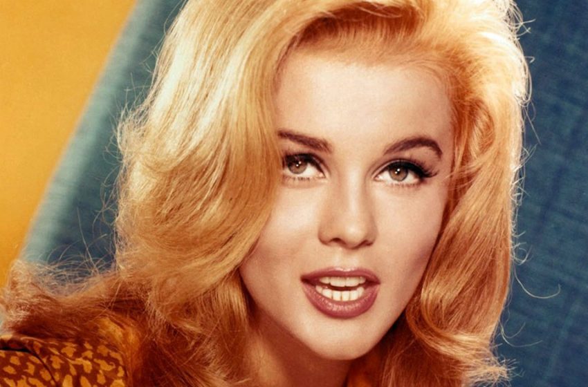  Presley, Ona Deliler Gibi Aşıktı : 82 yaşındaki aktris Ann-Margret şimdi nasıl görünüyor