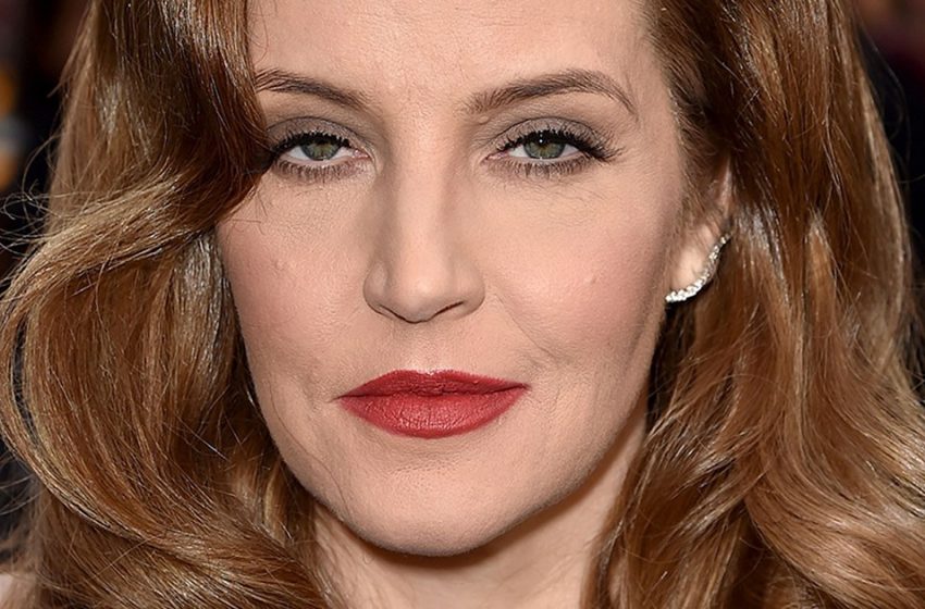  Çocukluklarında Kostüm Giymeyi ve Performans Yapmayı Severdiler : Lisa Marie Presley’nin İkizleri Şimdi Ne Yapıyor ve Nasıl Görünüyor