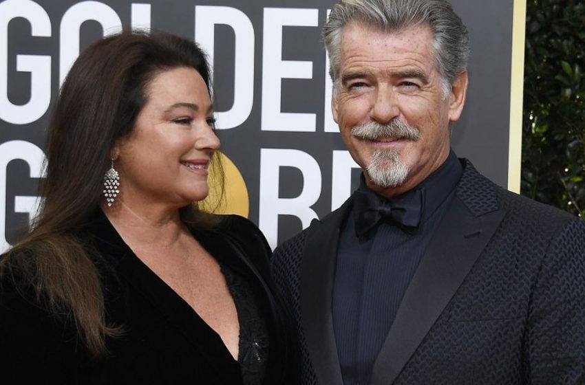  Pierce Brosnan’ın Hayranlığı: Aktör, Parlayan Altın Kıyafetindeki Göz Alıcı Karısını Gözlerinden Ayıramadı