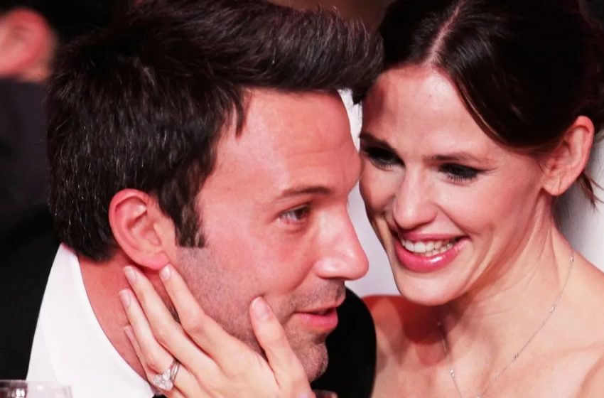  “Ikisi de Mavi Tonlarda Giyinikti”: Ben Affleck ve Jennifer Garner, Paparazziler Tarafından Görüldü