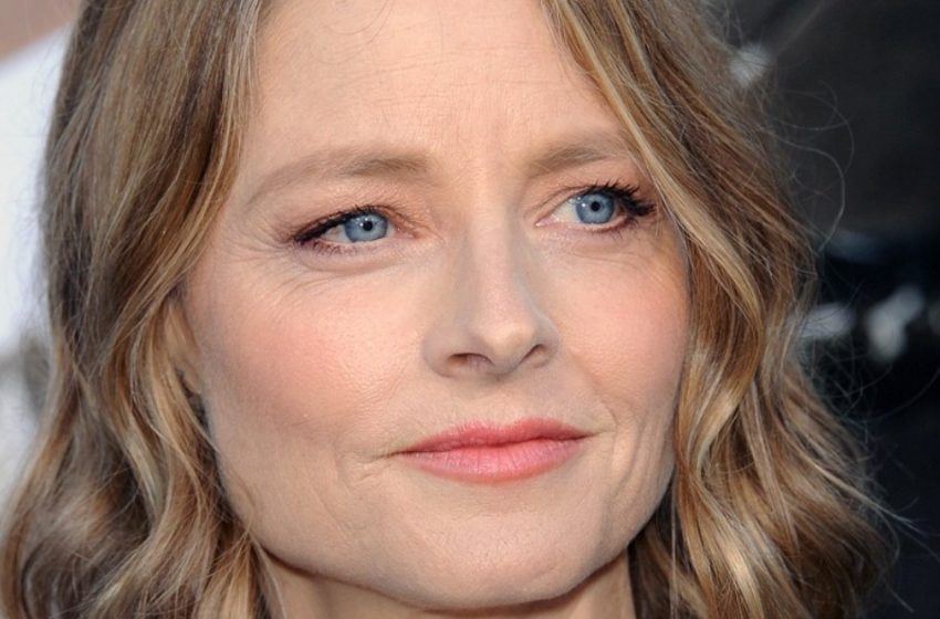  “21 Yaşına Geldiğinde Babanın Kimliğini Açıklayacağım”: Jodie Foster’ın iddia edildiğine göre çocuklarına sırrı açmayı amaçladığı bildiriliyor