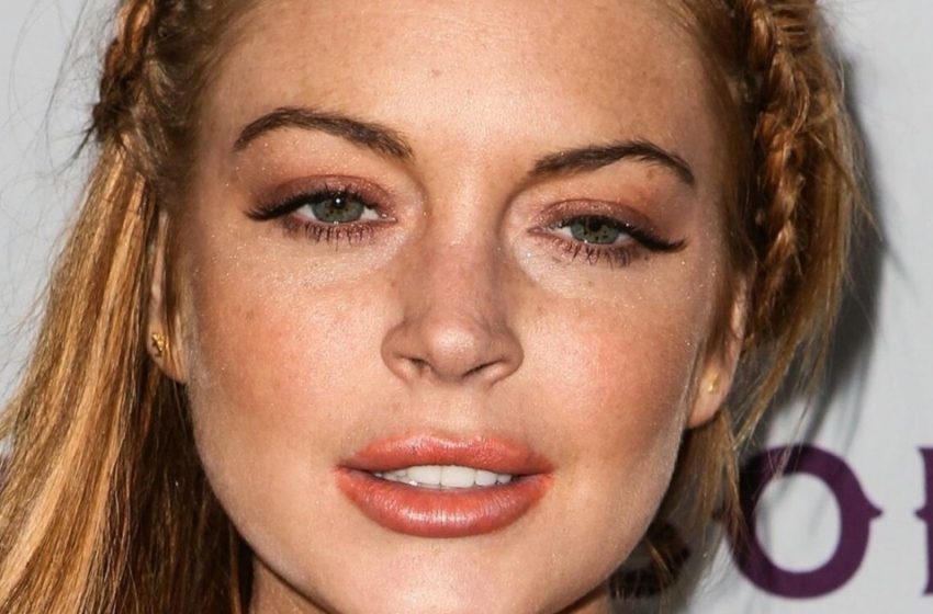  “Annelik Onu Daha da Güzelleştirdi”: Lindsay Lohan Kırmızı Halıda Herkesin Dikkatini Çaldı