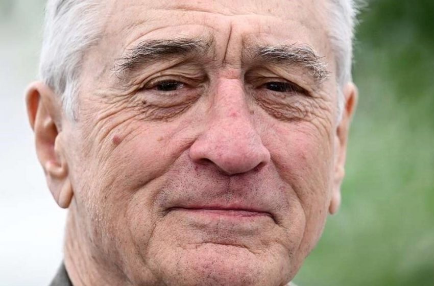  “80 yaşındaki Baba ve 10 aylık Kızıyla”: De Niro’nun Kızıyla Çekilmiş Fotoğrafını Gören Hayranlar Şaşkınlık İçinde Nefeslerini Kesiyor!