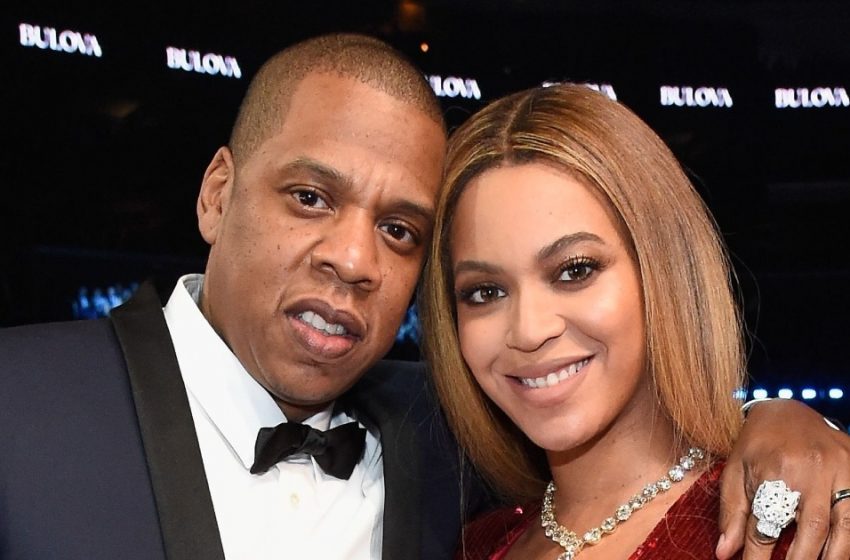  “Baba ve Kızı Birbirine Benziyor”: Beyoncé ve Jay-Z’nin Nadiren Görülen 6 yaşındaki Kızı Fotoğrafçılar Tarafından Yakalandı!
