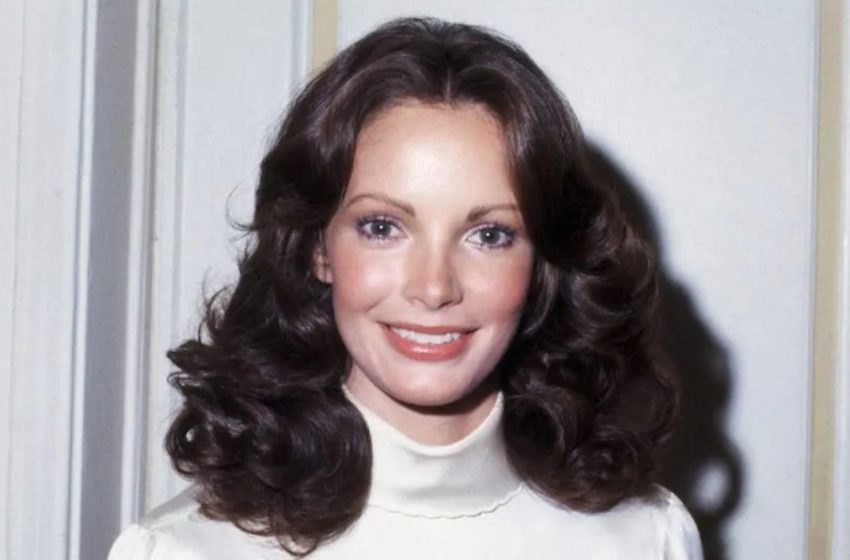  “Yıldızın Malikanesi Turu”: Jaclyn Smith, 1991’de Aldıkları Lüks Aile Evlerinin Fotoğraflarını Paylaştı!