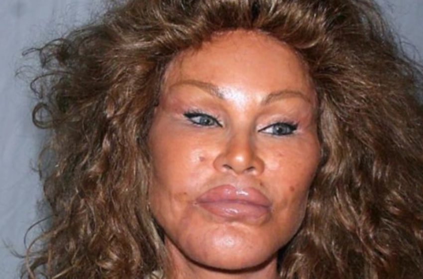  “Catwoman”: Jocelyn Wildenstein Împărtășește O Fotografie Rară Ce Arată Aspectul Ei Înainte De Transformare!