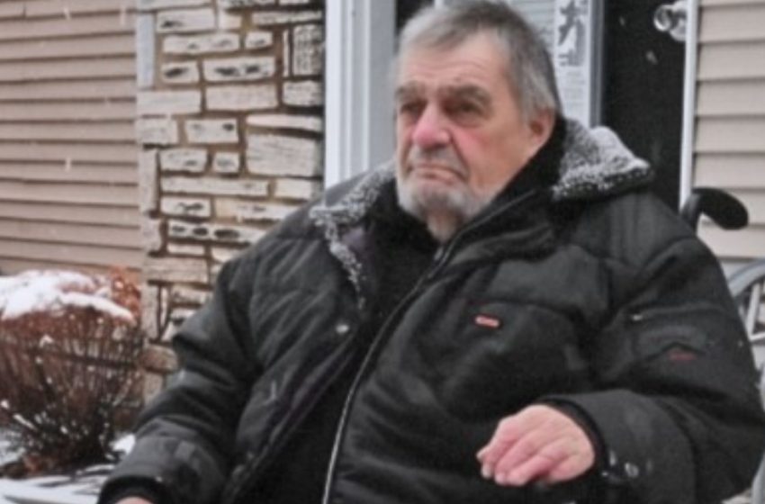  Copiii și-au lăsat tatăl cu dizabilități într-un scaun cu rotile afară: Bărbatul a petrecut noaptea de iarnă pe terasă!