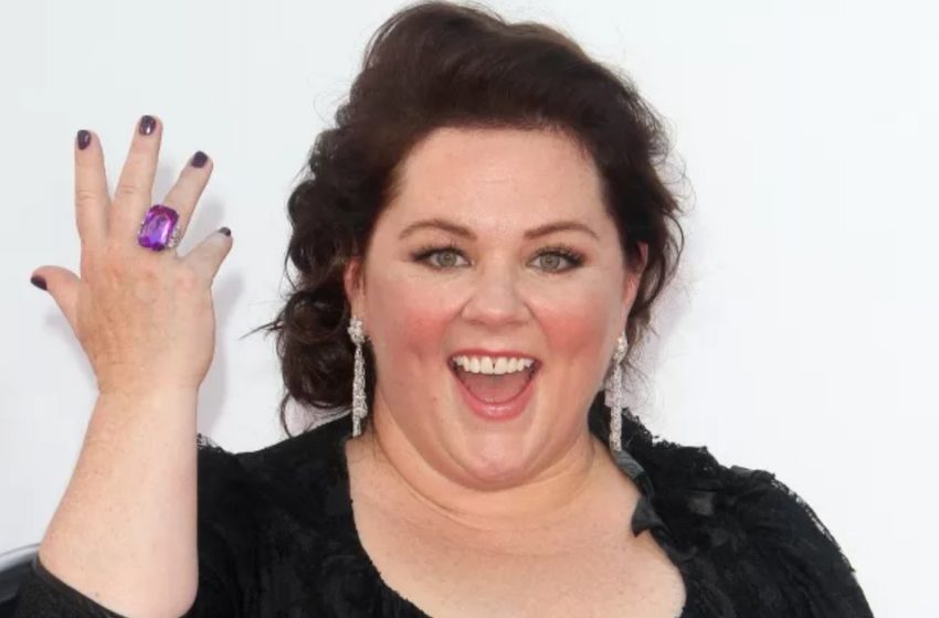 Näitas uhkusega oma kaunist figuuri liibuvates kombinesoonis”: 53-aastane Melissa McCarthy avaldas uued fotod peale kaalulangust!