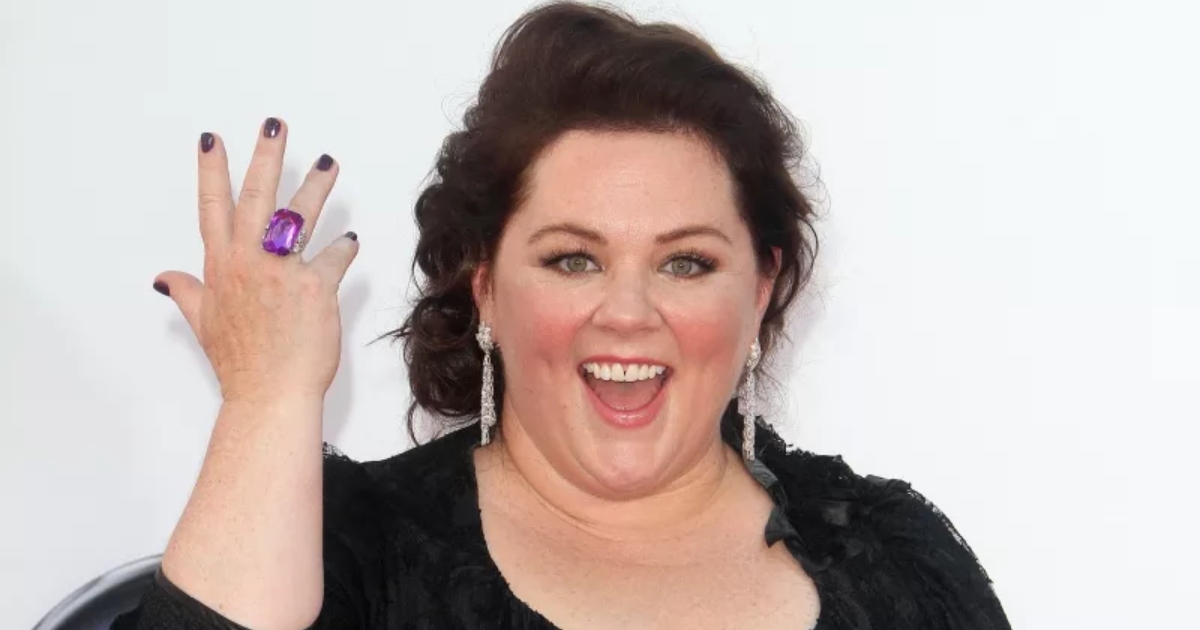Näitas uhkusega oma kaunist figuuri liibuvates kombinesoonis”: 53-aastane Melissa McCarthy avaldas uued fotod peale kaalulangust!