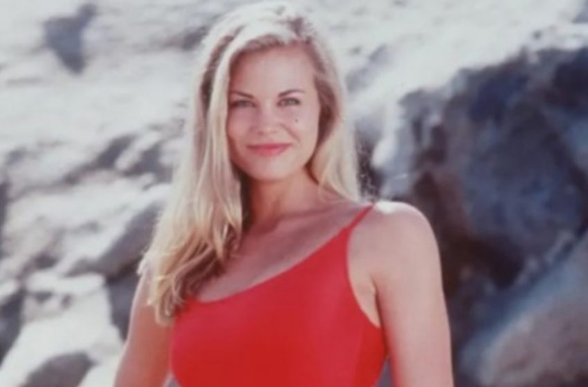 Brooke Burns, 46-aastaselt endiselt särav nagu Baywatchi päevil – Los Angeleses võlus ta kõiki sädelevates retuusides Vaata pilte ja imetle tema ajatut ilu!