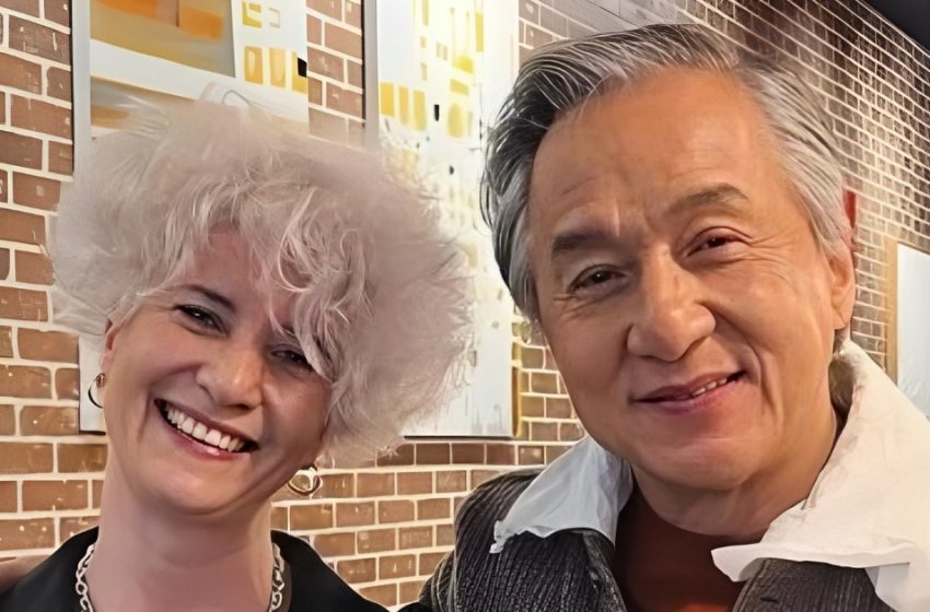  Jackie Chan are 71 de ani, iar fanii sunt surprinși de apariția sa recentă! Vezi fotografiile despre care vorbește toată lumea!